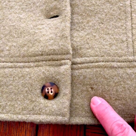 Light green merino wool vest with removable faux fur collar. - Picture 7 of 8